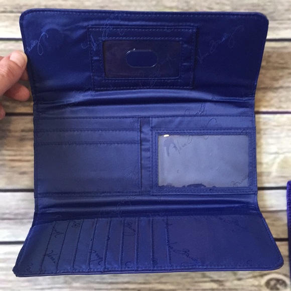 NWT Vera Bradley Trifold wallet - Picture 3 of 5